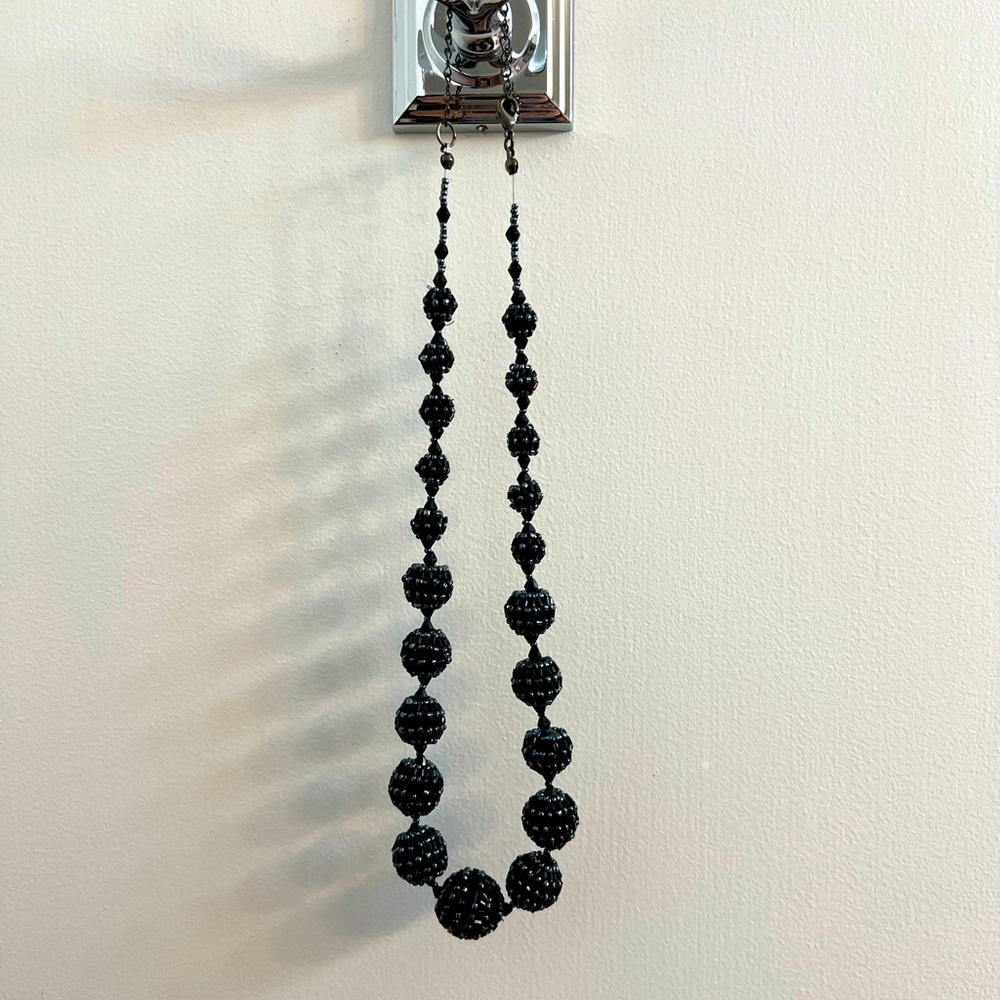 Black beaded chunky necklace
